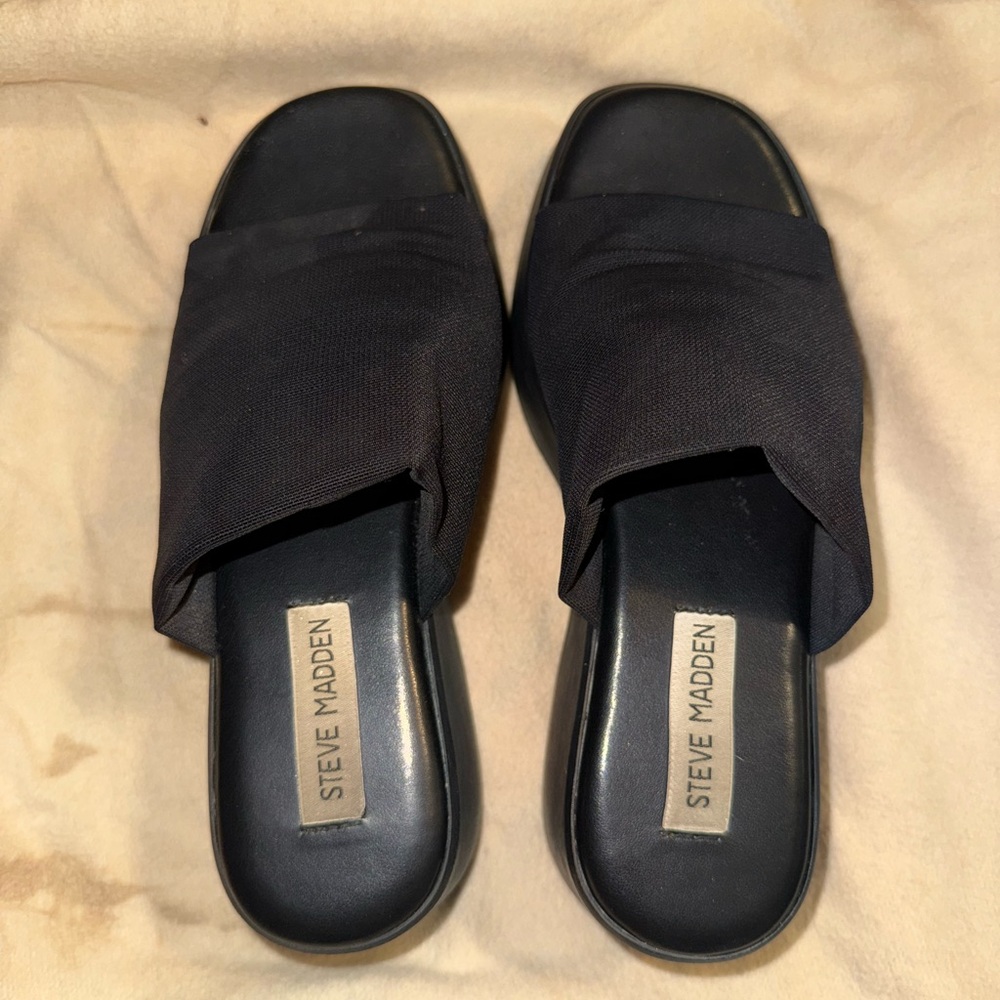 Steve Madden Elegant Black Slide Sandals